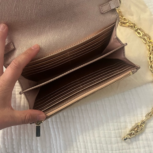 Tory Burch Robinson Chain Wallet - Picture 2 of 3